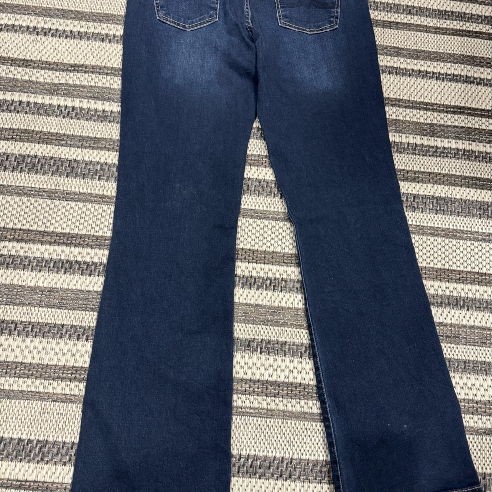LUCKY JEANS